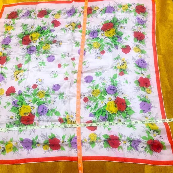 VTG  FLORAL SCARF - Picture 7 of 8
